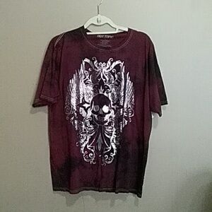 Hot topic graphic tshirt size xl